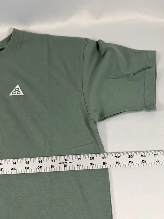 Nike ACG Men's Sage Green Short Sleeve Logo Tee - Picture 4 of 8